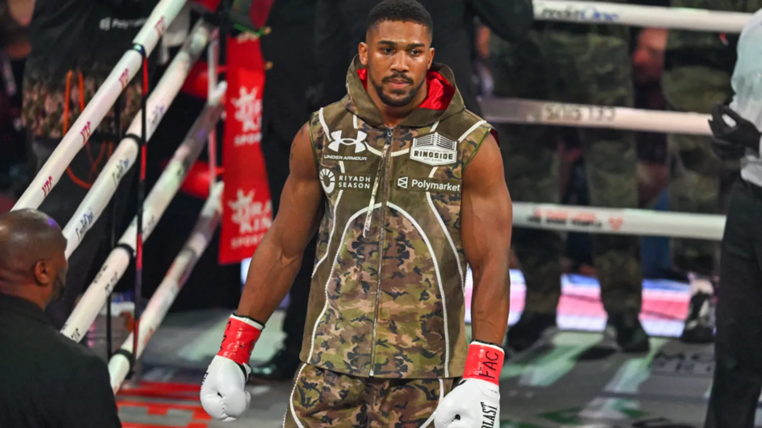 Anthony Joshua Injured in Nigeria Car Crash